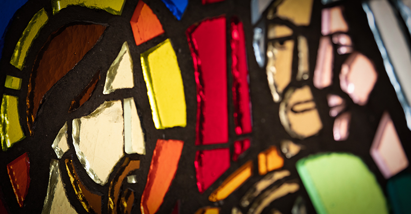 0428-26_StainedGlass_Chapel_PressRelease_NewsSmall_840x438.jpg